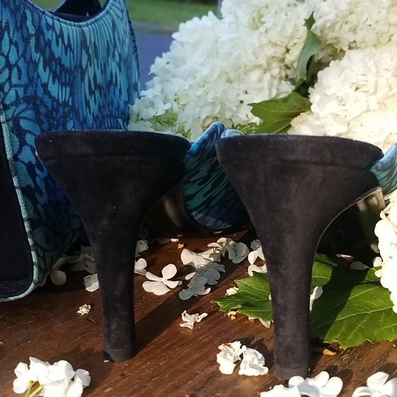 Gorgeous Butterfly Ferragmo size 8 mules & matching purse, made in Italy - Picture 5 of 12